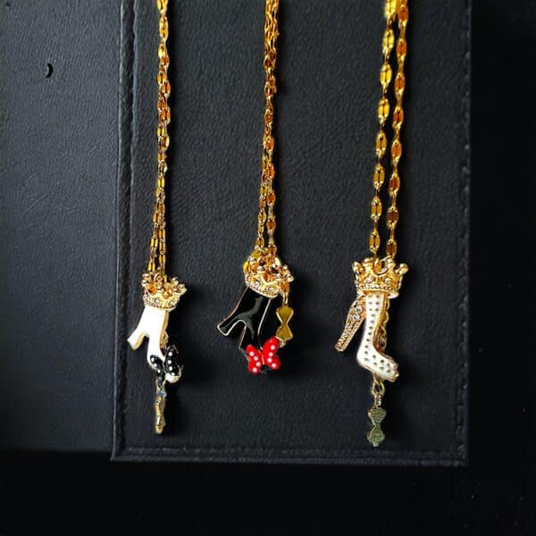 High heels necklace