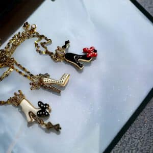 High heels necklace - Image 2