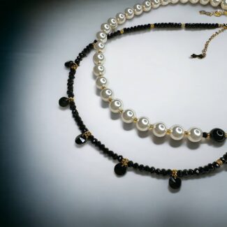 Double row elegance black & white