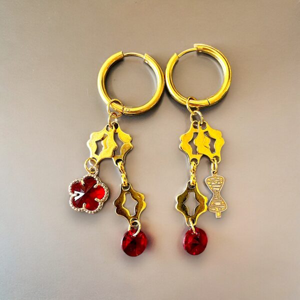 Red crystal kiss earrings