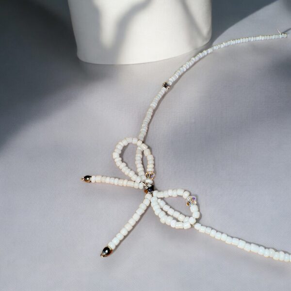 Charming small bow