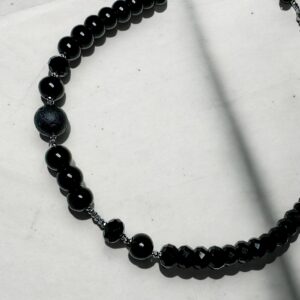 Obsidian Elegance Unisex Necklace - Image 4