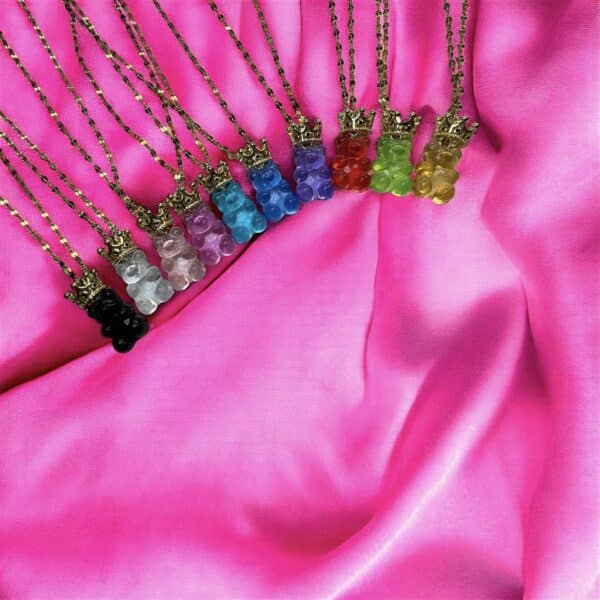 Teddy crown necklace
