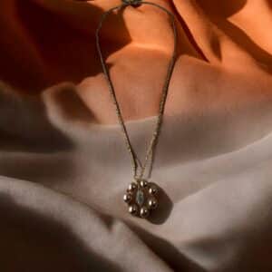 Refined Radiance Necklace - Image 5