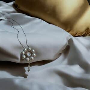 Refined Radiance Long Necklace - Image 9