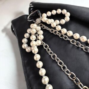 Taschenschmuck „Perlmutt-Schleife“ - Image 3